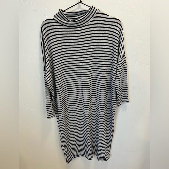 Loft Dress striped - Picture 1 of 1